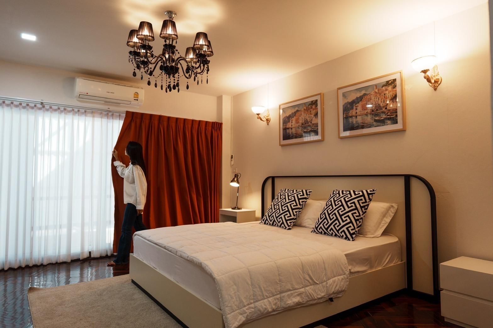 Superior King Room for 3 People with Sofa - Non-Smoking