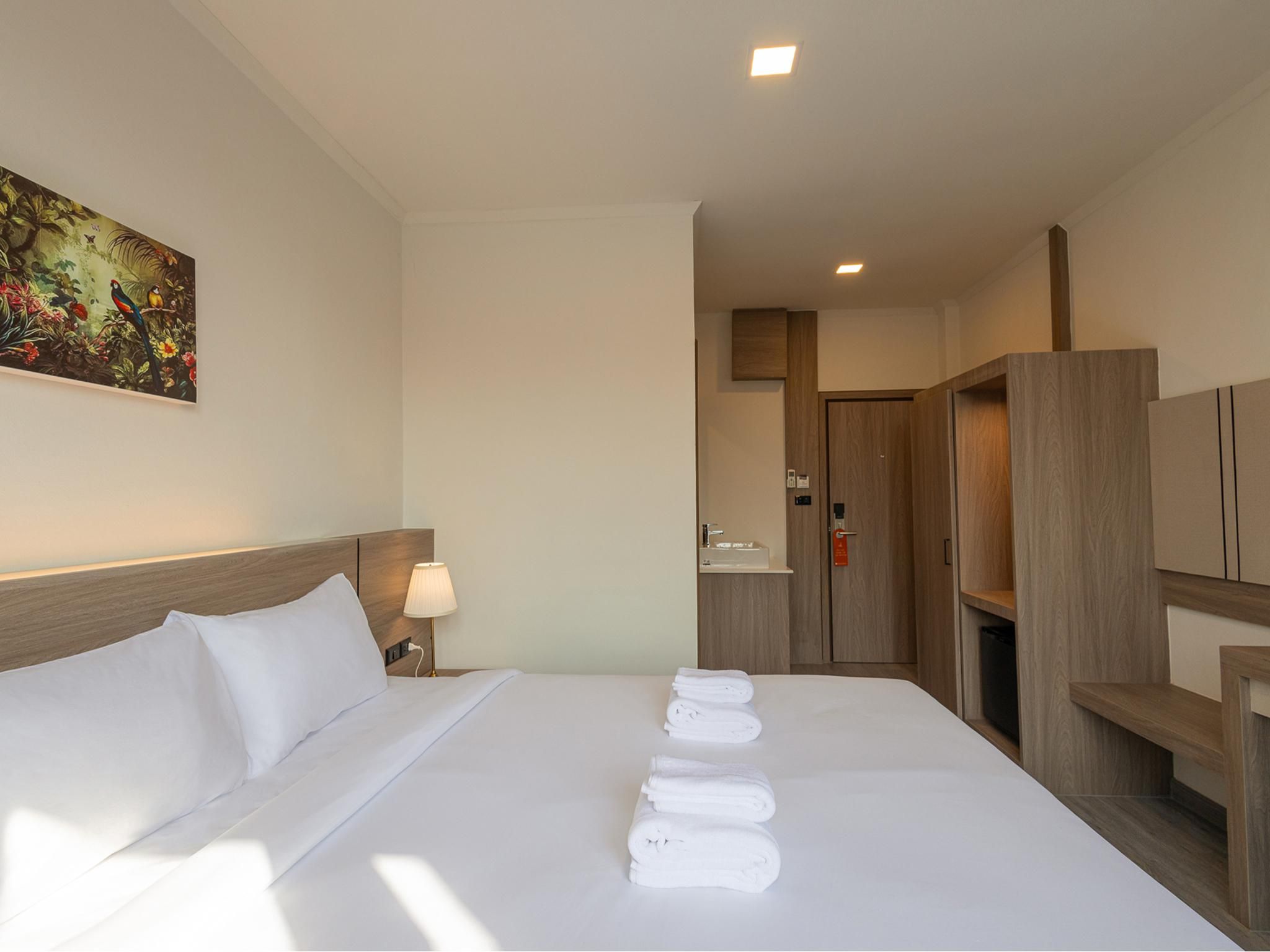 B2 Ubon Boutique & Budget Hotel  Deluxe Premier Room 2