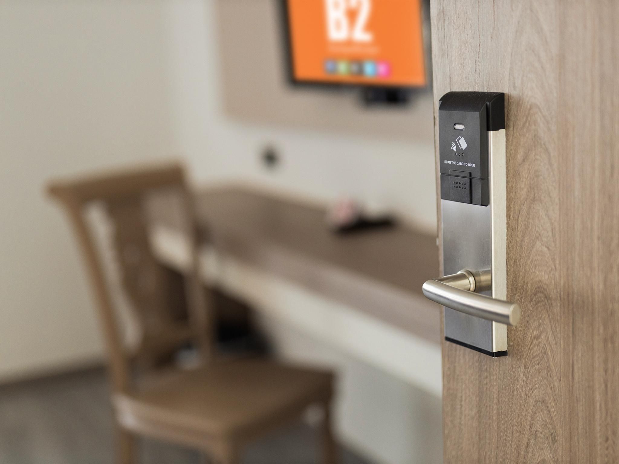 amenity (guest room)