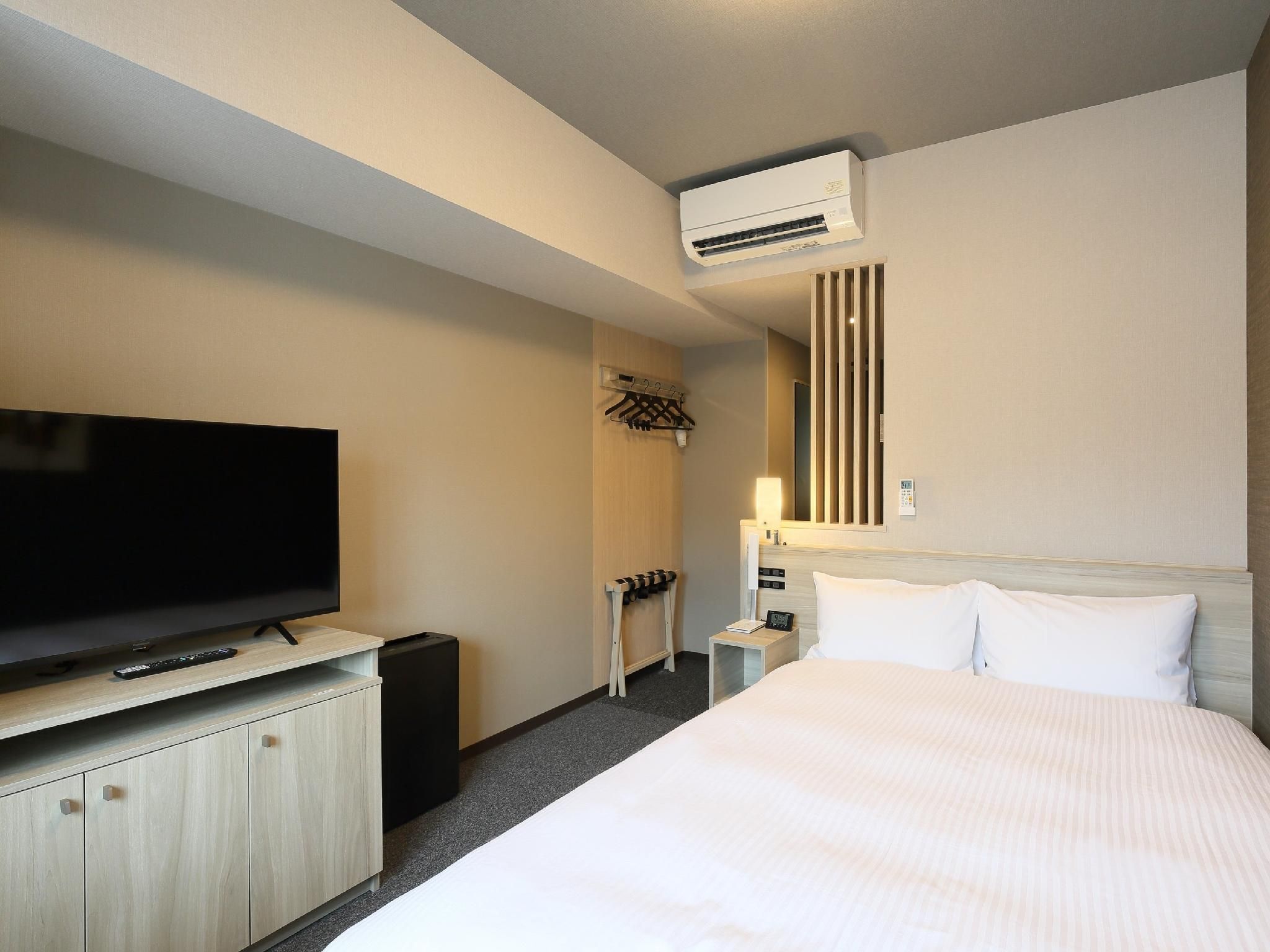Semi Double Room - Smoking