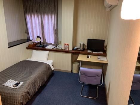 Single Room Shared Bathroom
