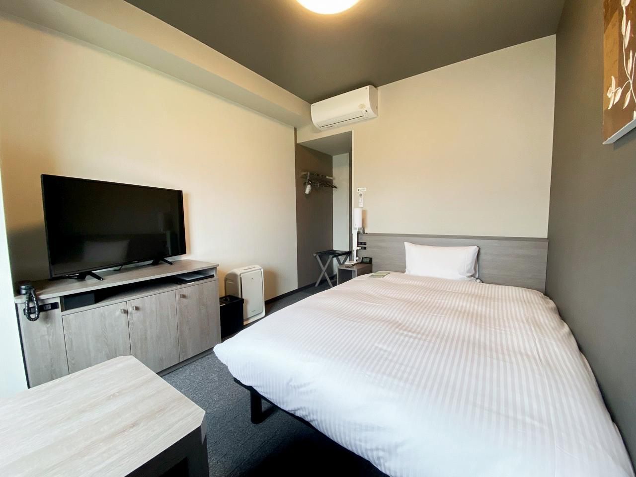 Single Room - Non-Smoking