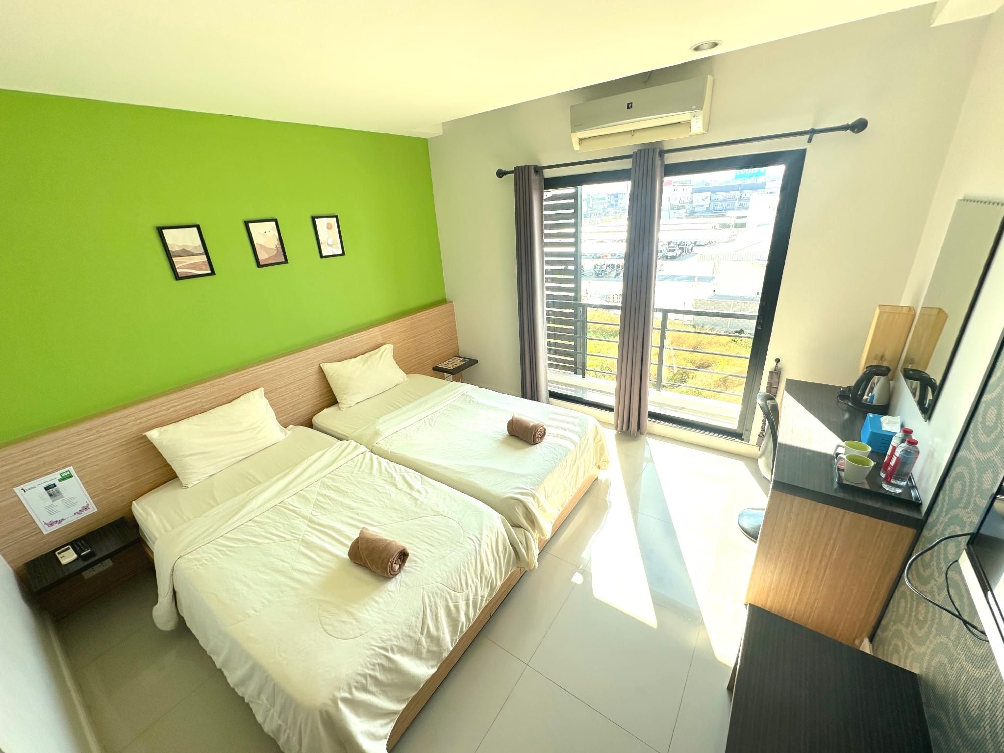 Twin Bed Non-Smoking