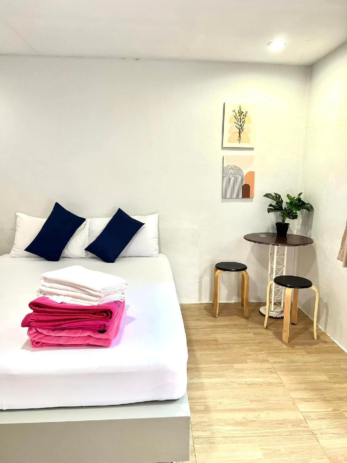 Signature Double Room - Non-Smoking