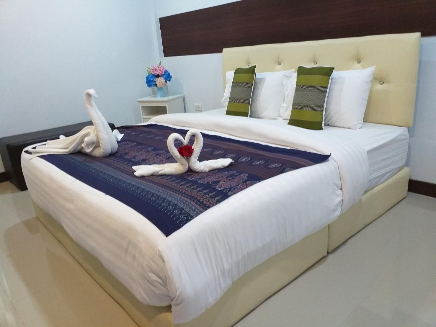 Baanthanthip Standard Double Room only