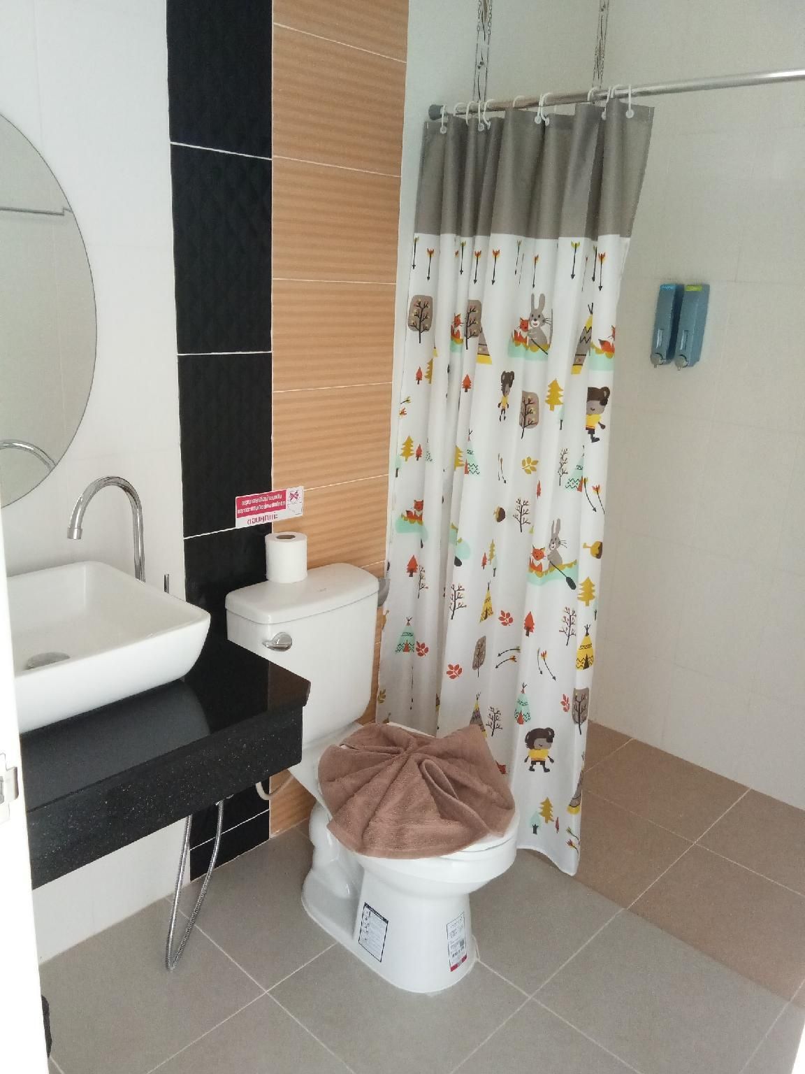 Baanthanthip Standard Double Room only 3