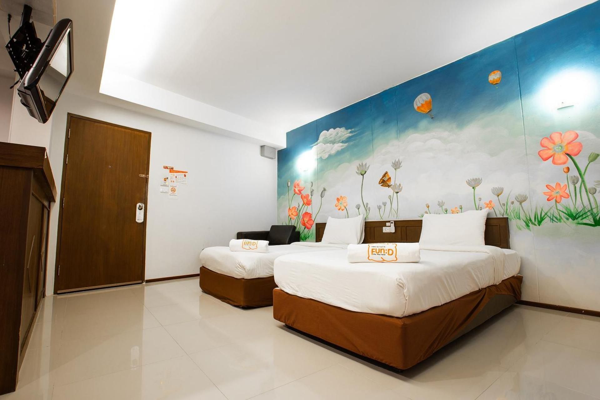 Triple Room with 3 Single Beds