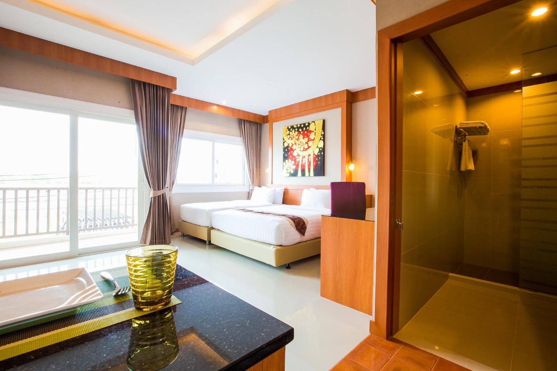 Deluxe Room Twin Beds