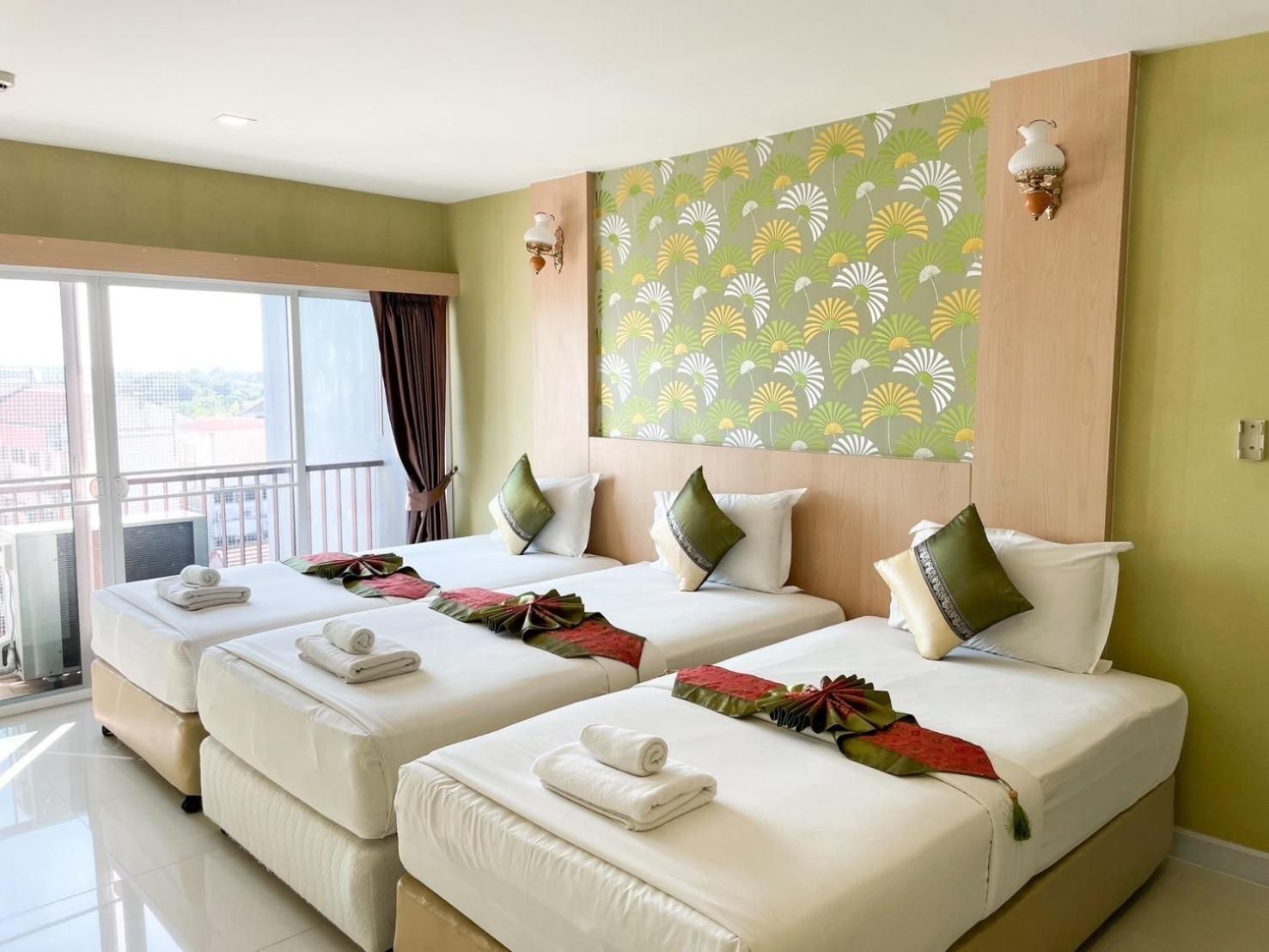 Deluxe Triple Room