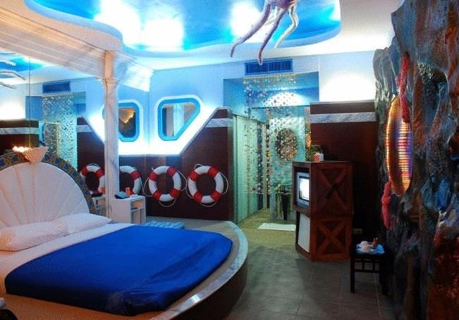 The Adventure Hotel Fantasy Deluxe