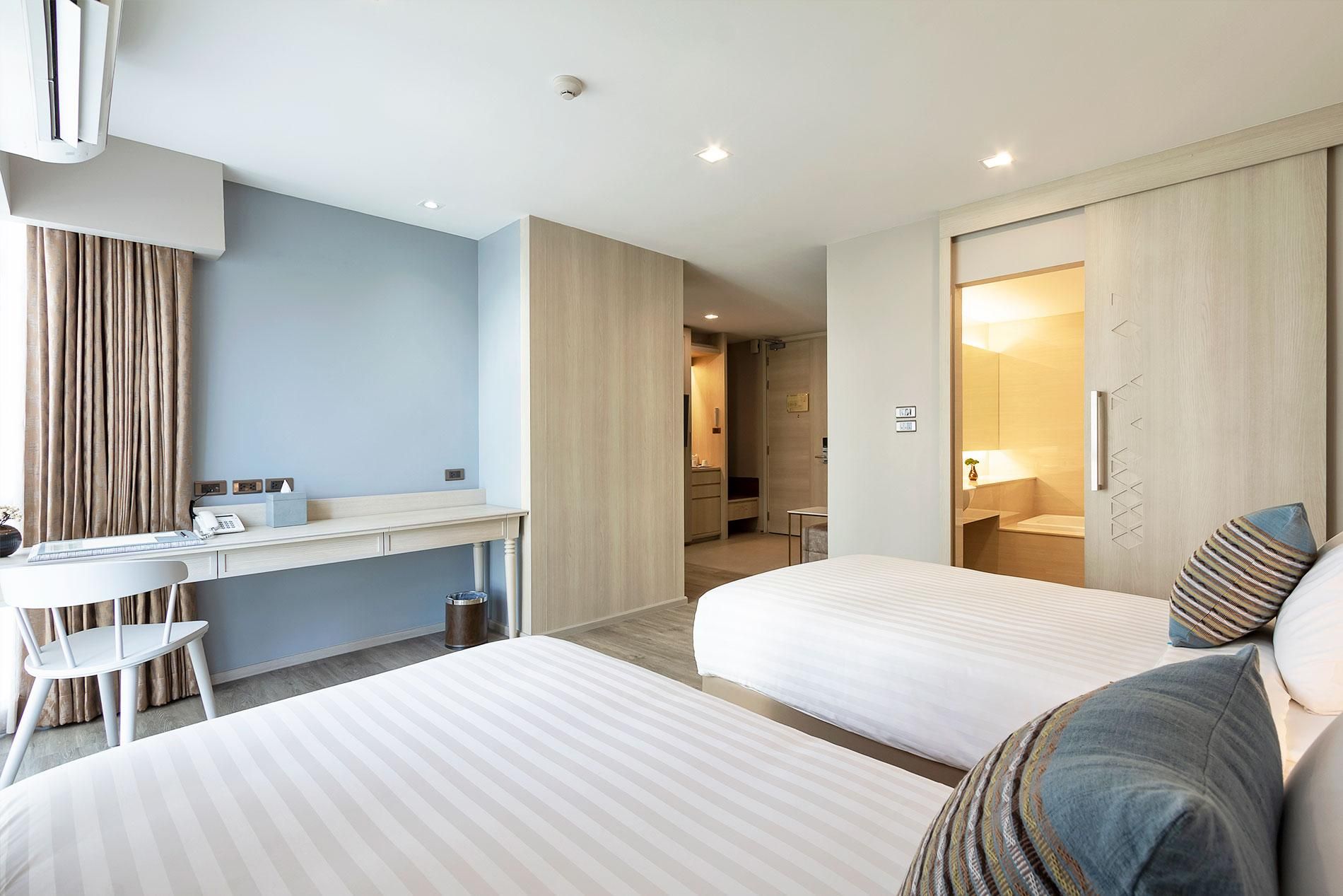 Deluxe Pool View Twin room