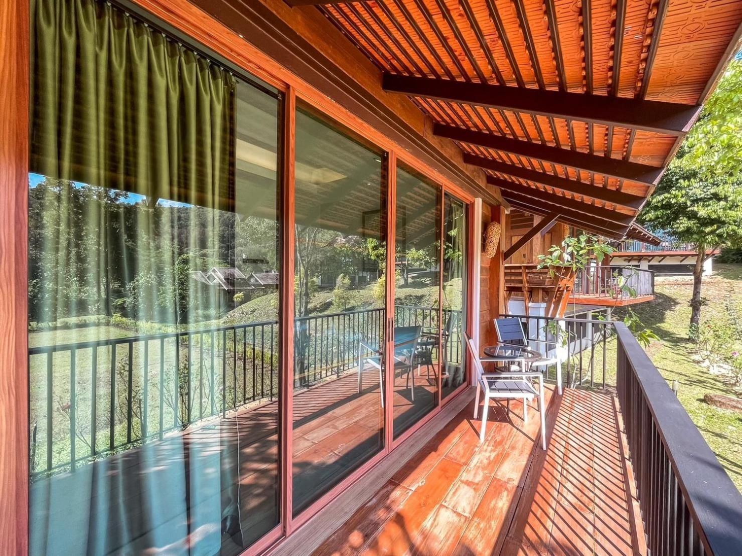 King Room with Balcony