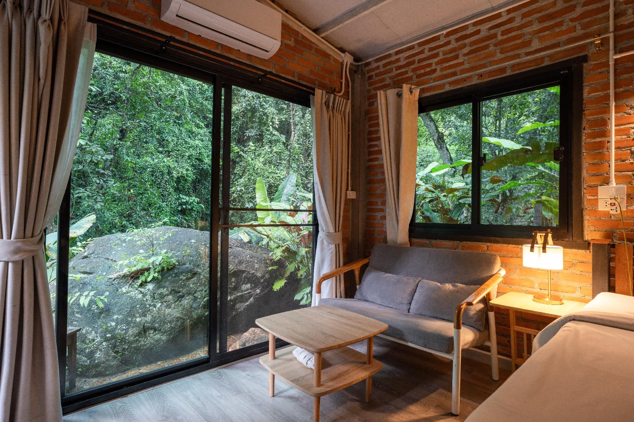 Bee Forest Single Standard Non-Smoking 3