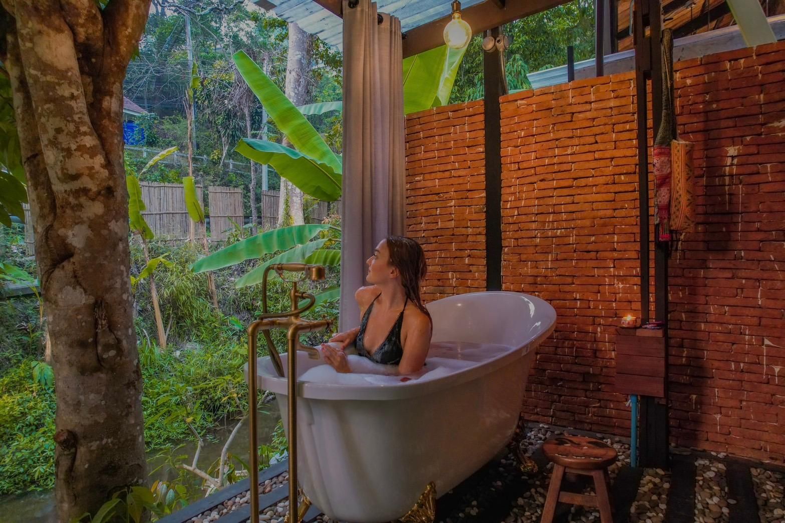 Deluxe Double Room with Balcony and Valley View