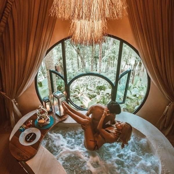 Deluxe Suite with Jacuzzi