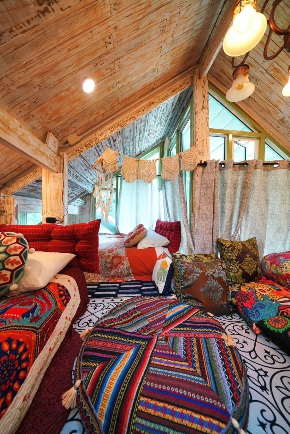 Attic Deluxe Room