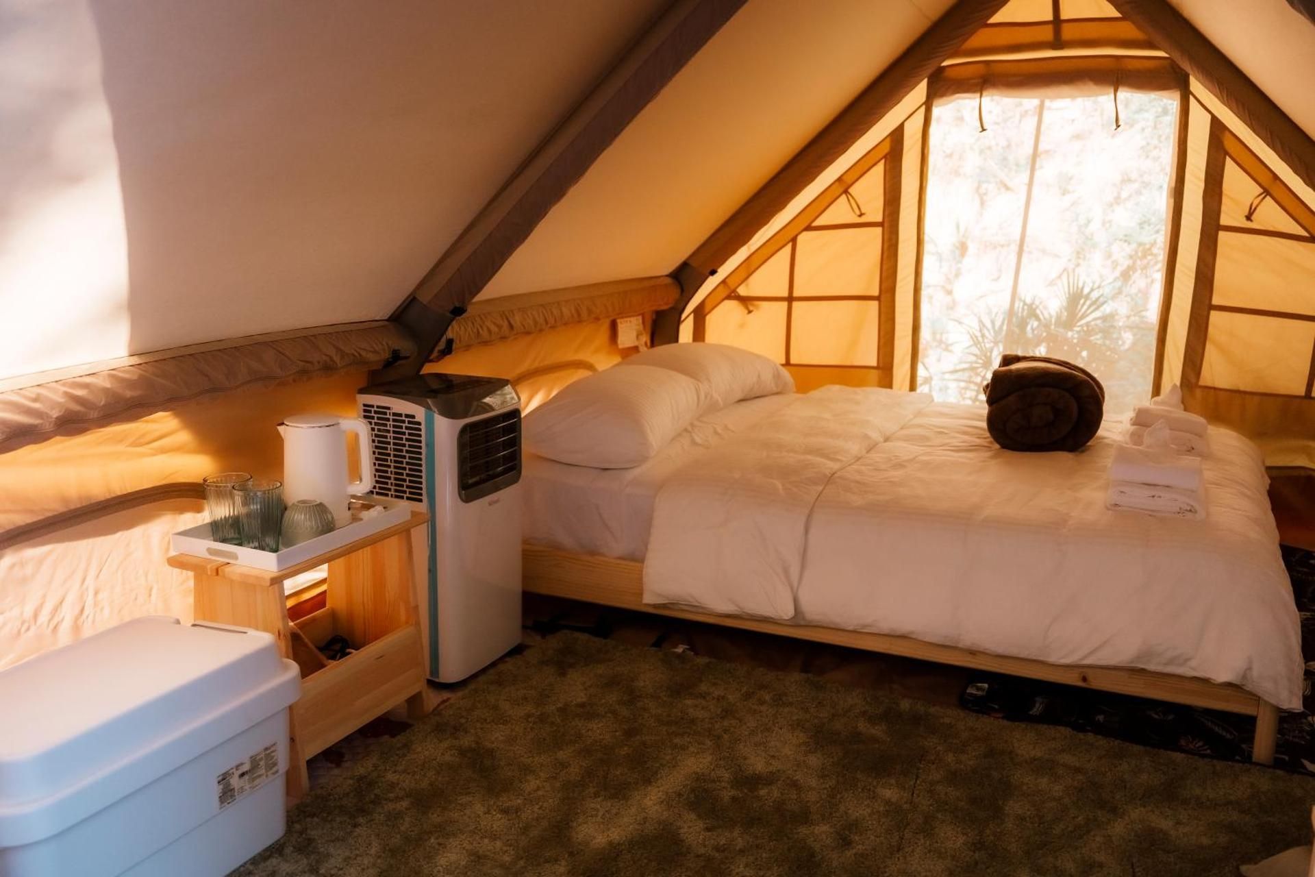 Mornery The Riverside Deluxe Double Room 2