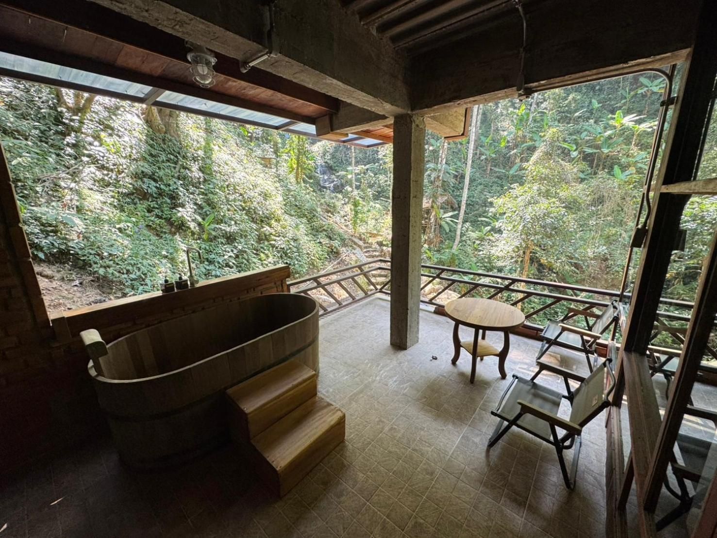 King Suite with Balcony