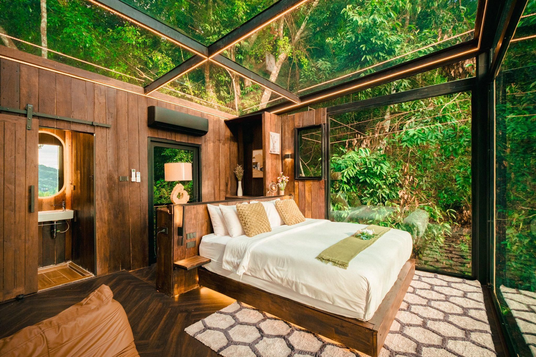Deluxe Royal Room