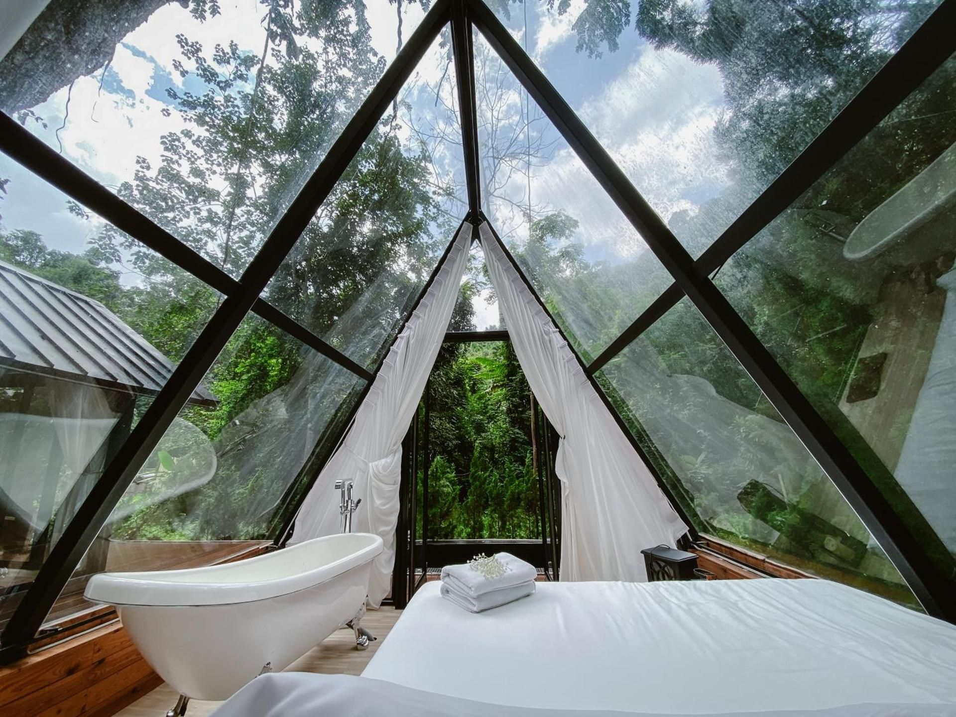 Glass Cabin