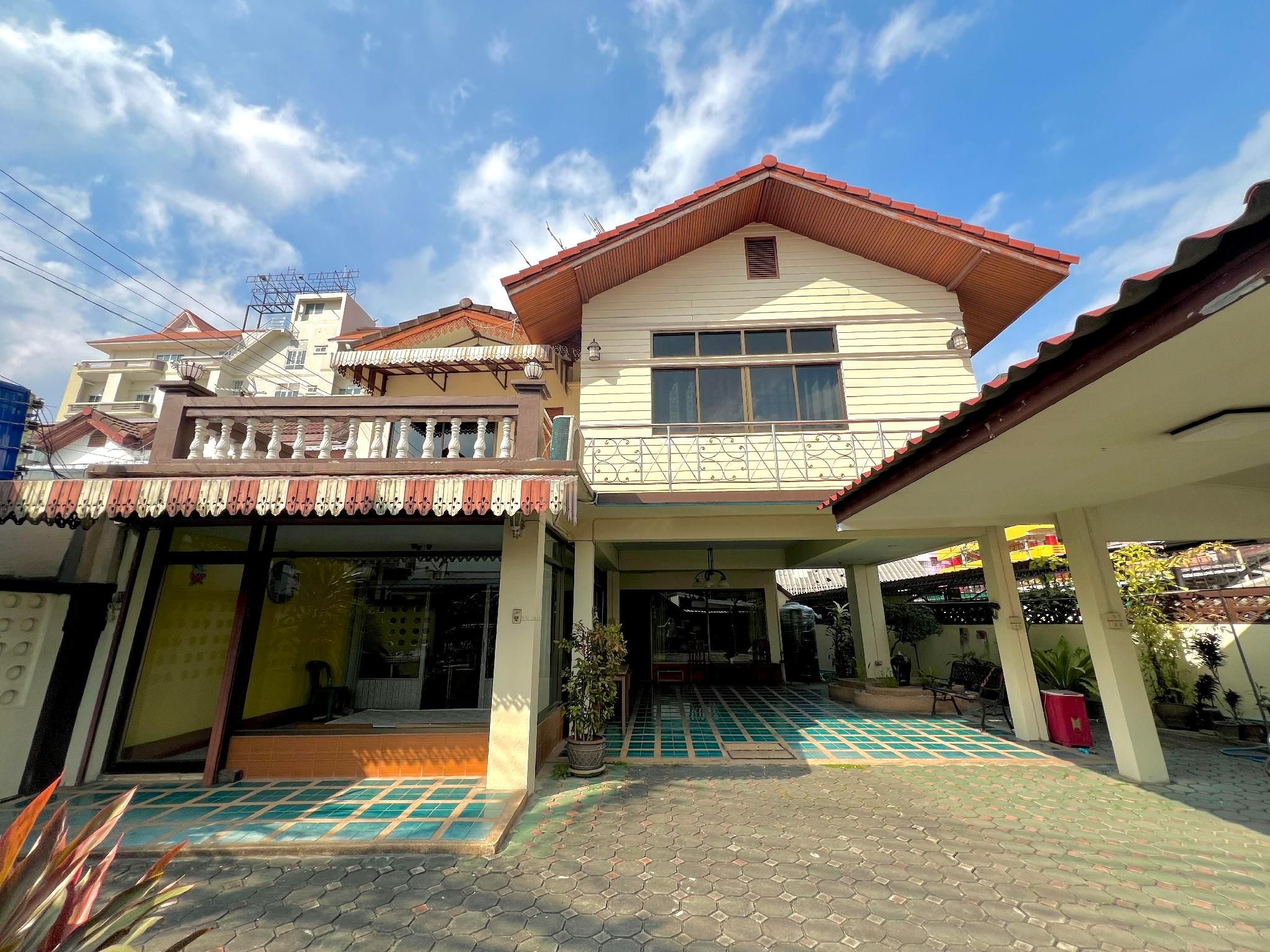 Chubby House