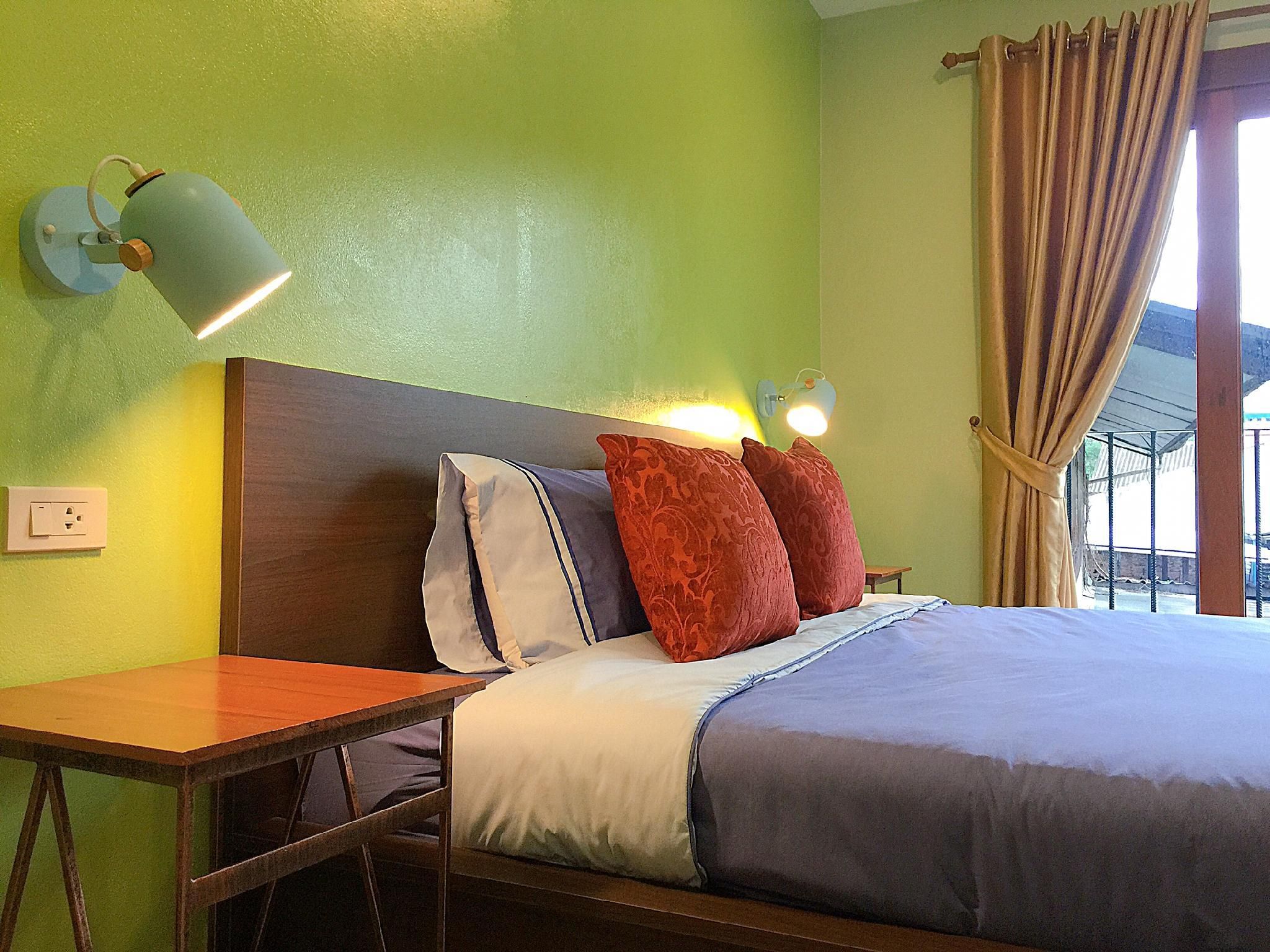 Standard Double Room with Mountain View