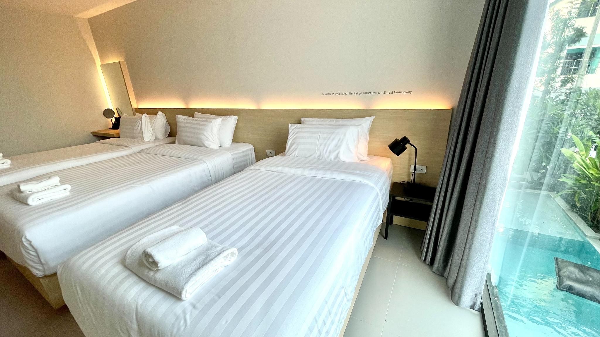 CONNECTING ROOM FOR 6 PEOPLE - NON-SMOKING