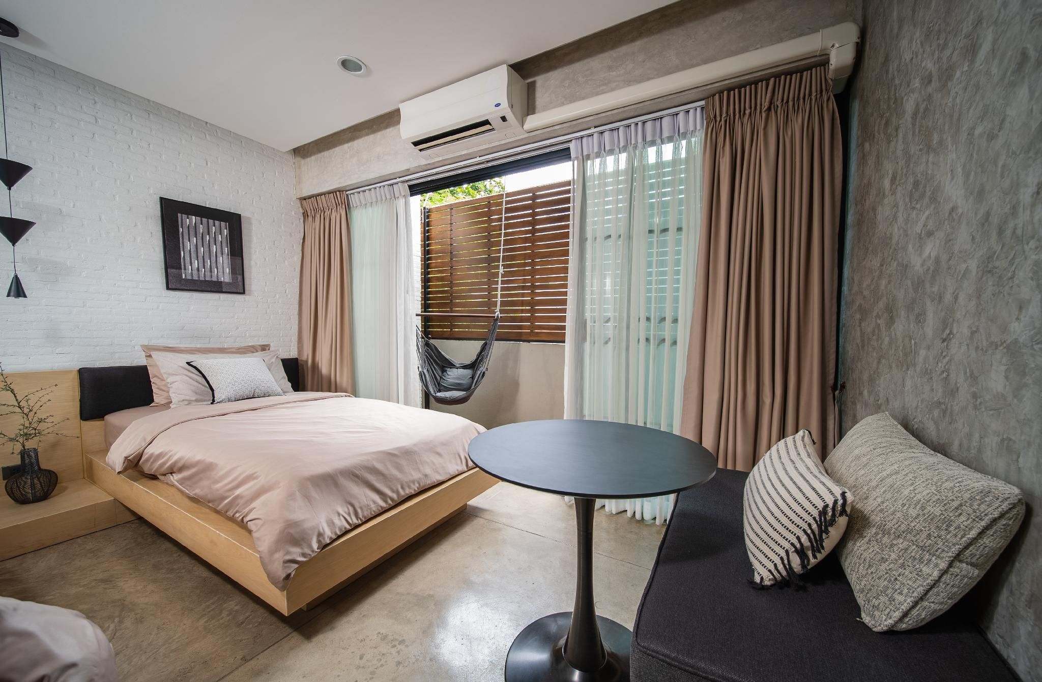 Twin Bedroom - Non-Smoking