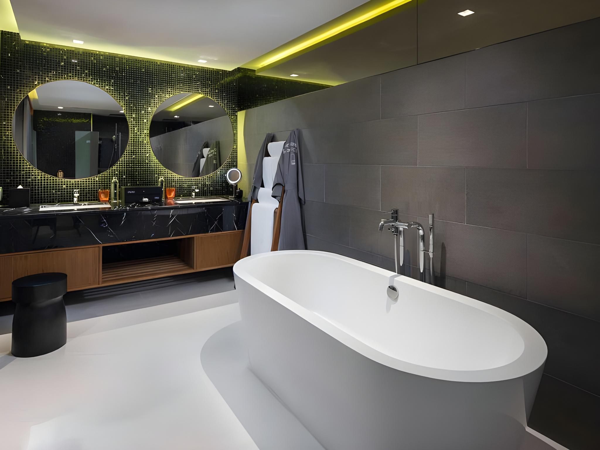 Grand Suite with River View