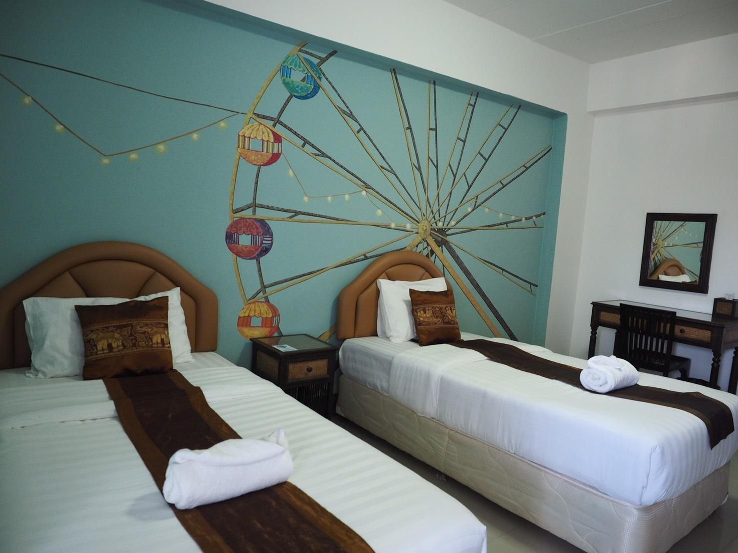 Twin Bed Room