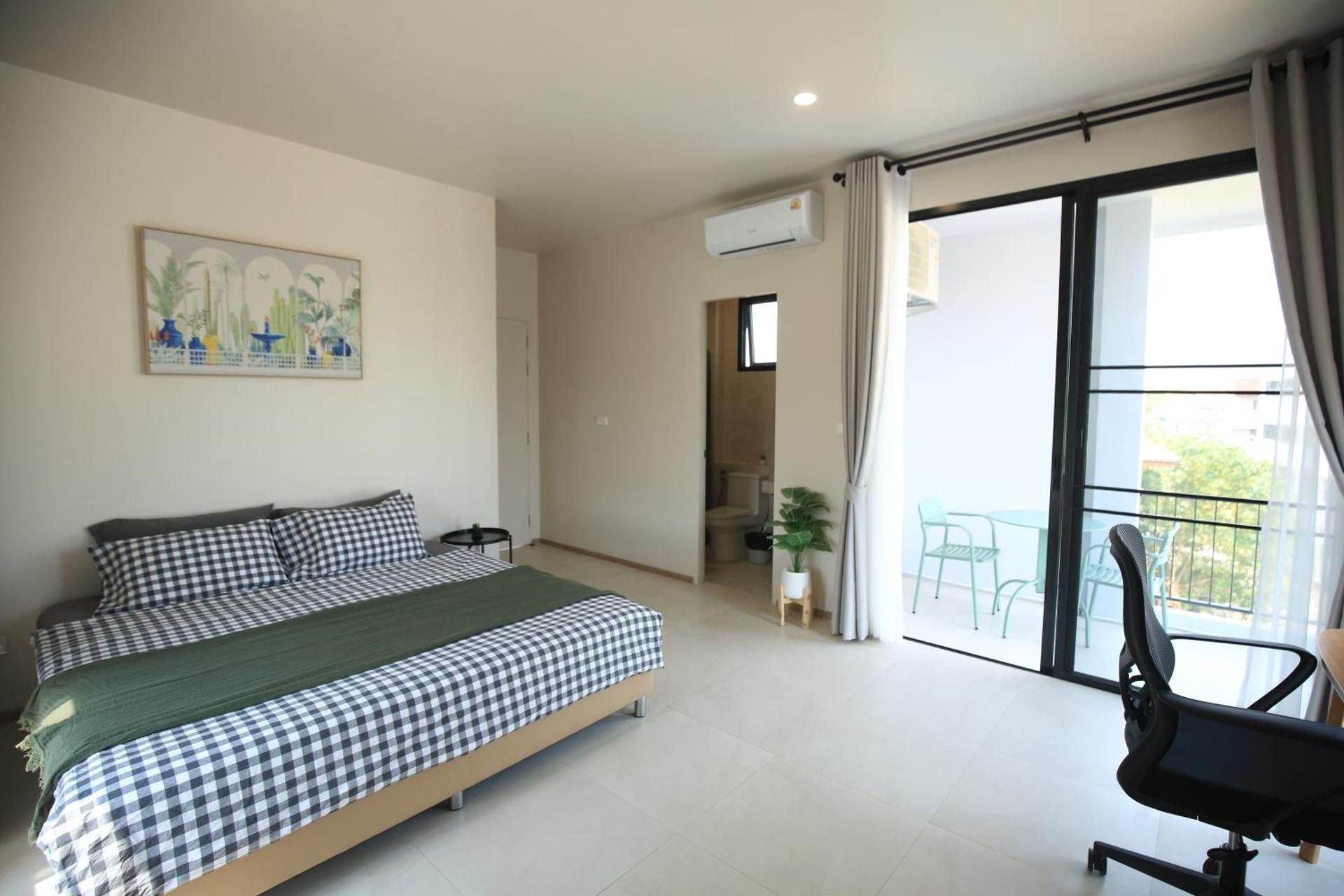 King Room with Balcony