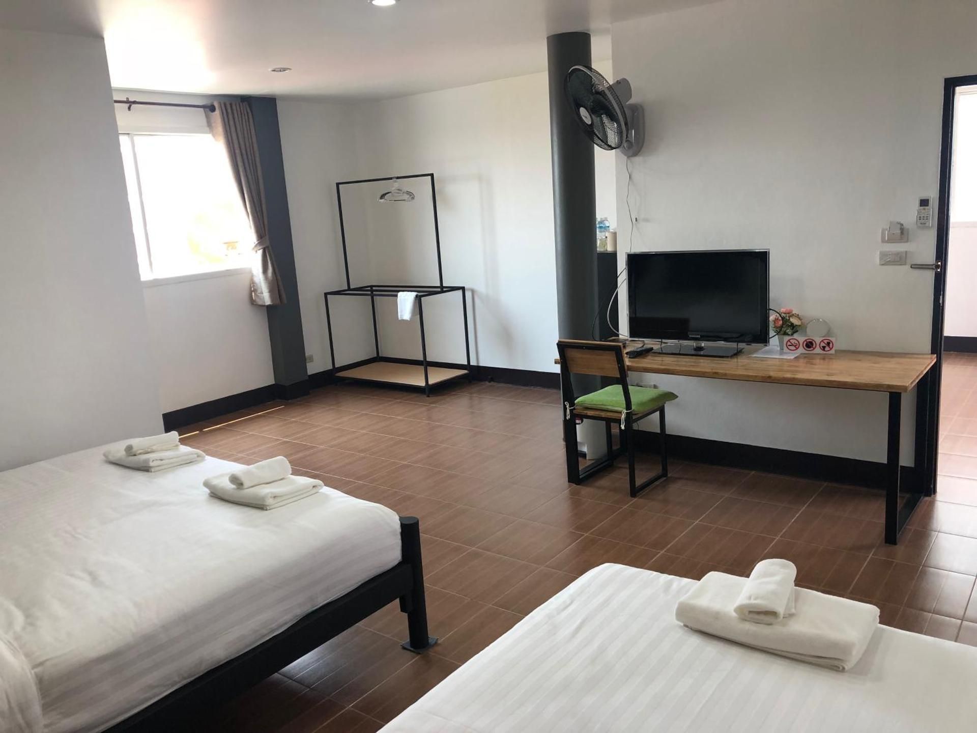 Triple Room with Private Bathroom