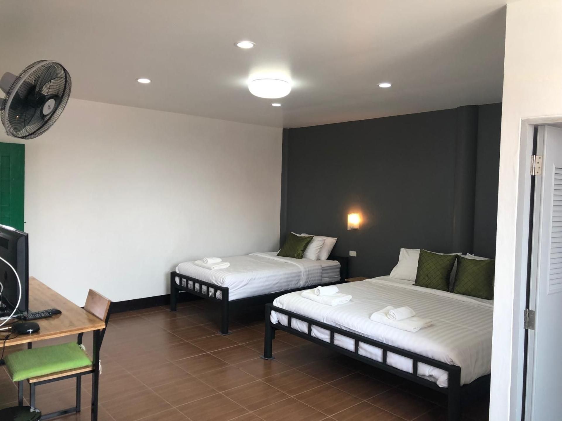Triple Room with Private Bathroom