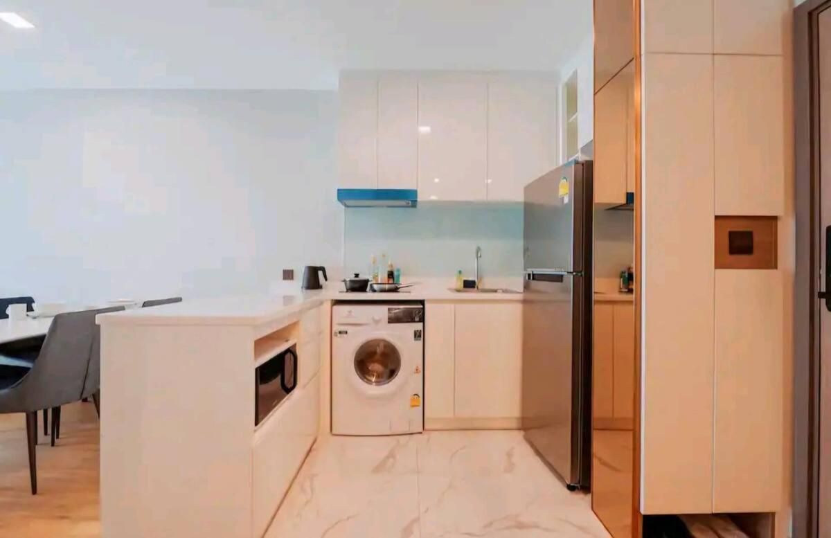 Two-Bedroom Deluxe Apartment with Balcony