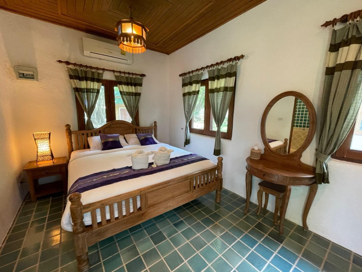 Standard Single Rooms