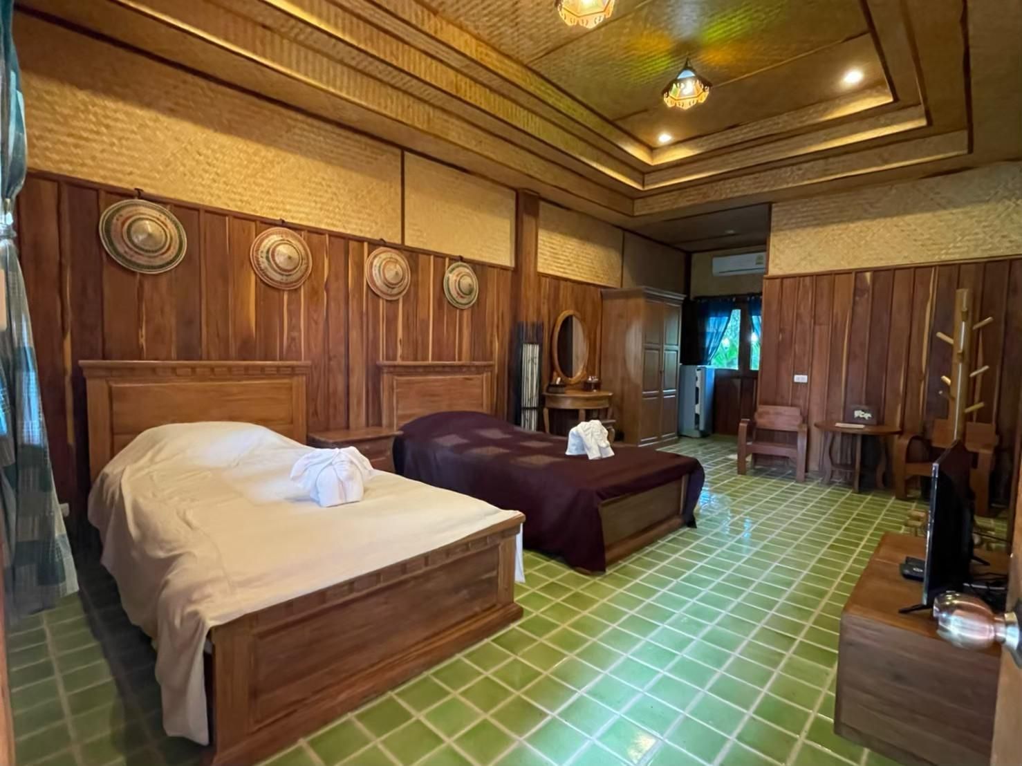 Green Tree Resort Standard Room 2