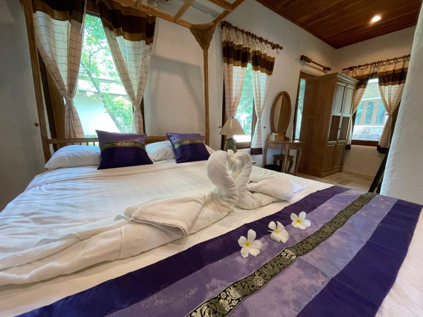 Standard Single Rooms