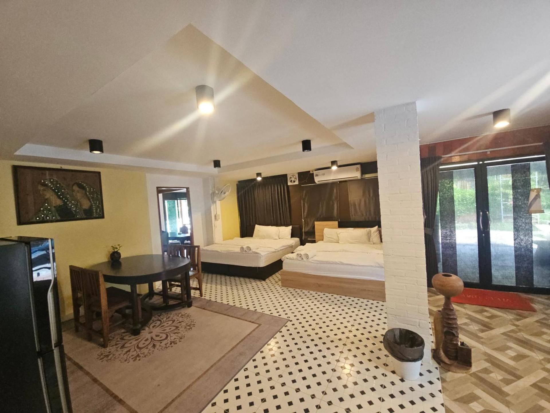 Deluxe Double or Twin Room