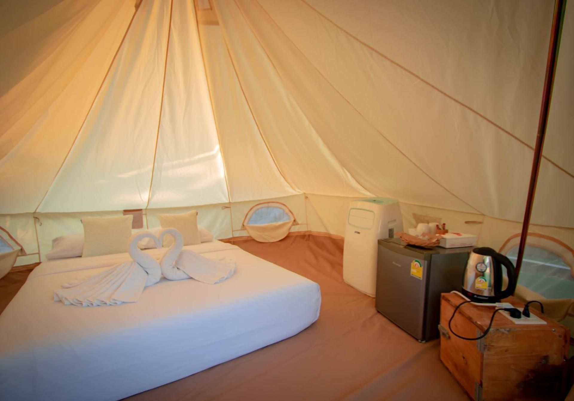 Standard Twin Room with Shared Bathroom