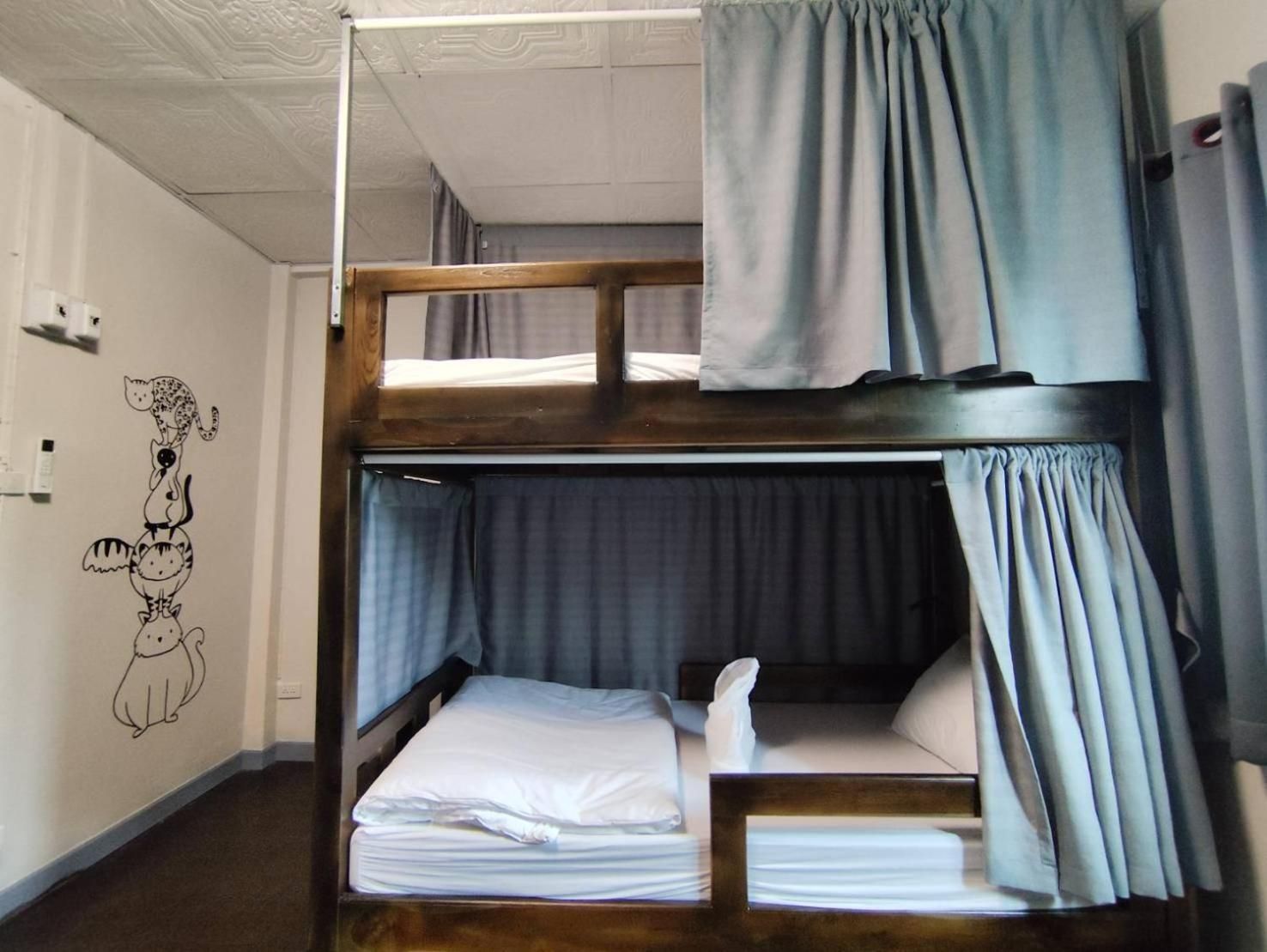 1 Person in 4-Bed Dormitory - Female Only