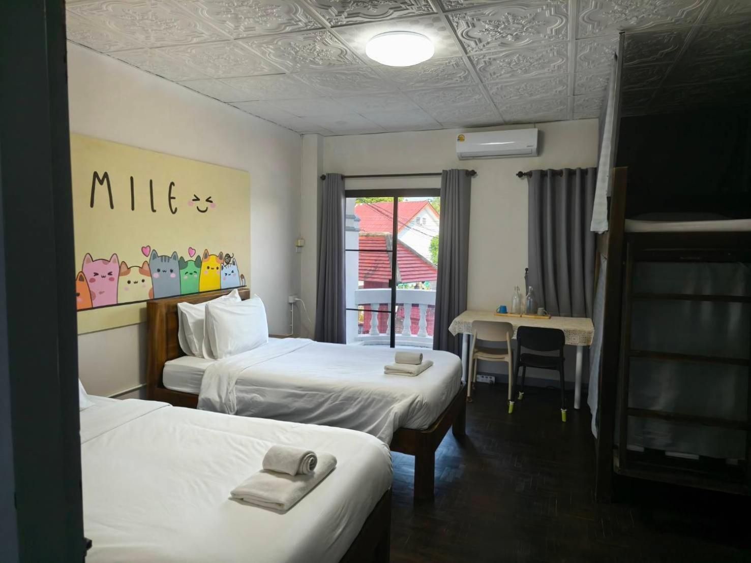 Quadruple Room with Terrace