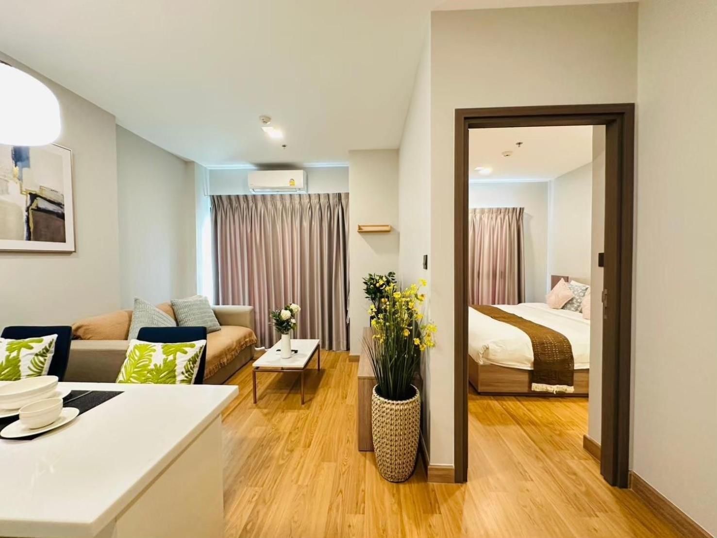 1 Bedroom Apartment