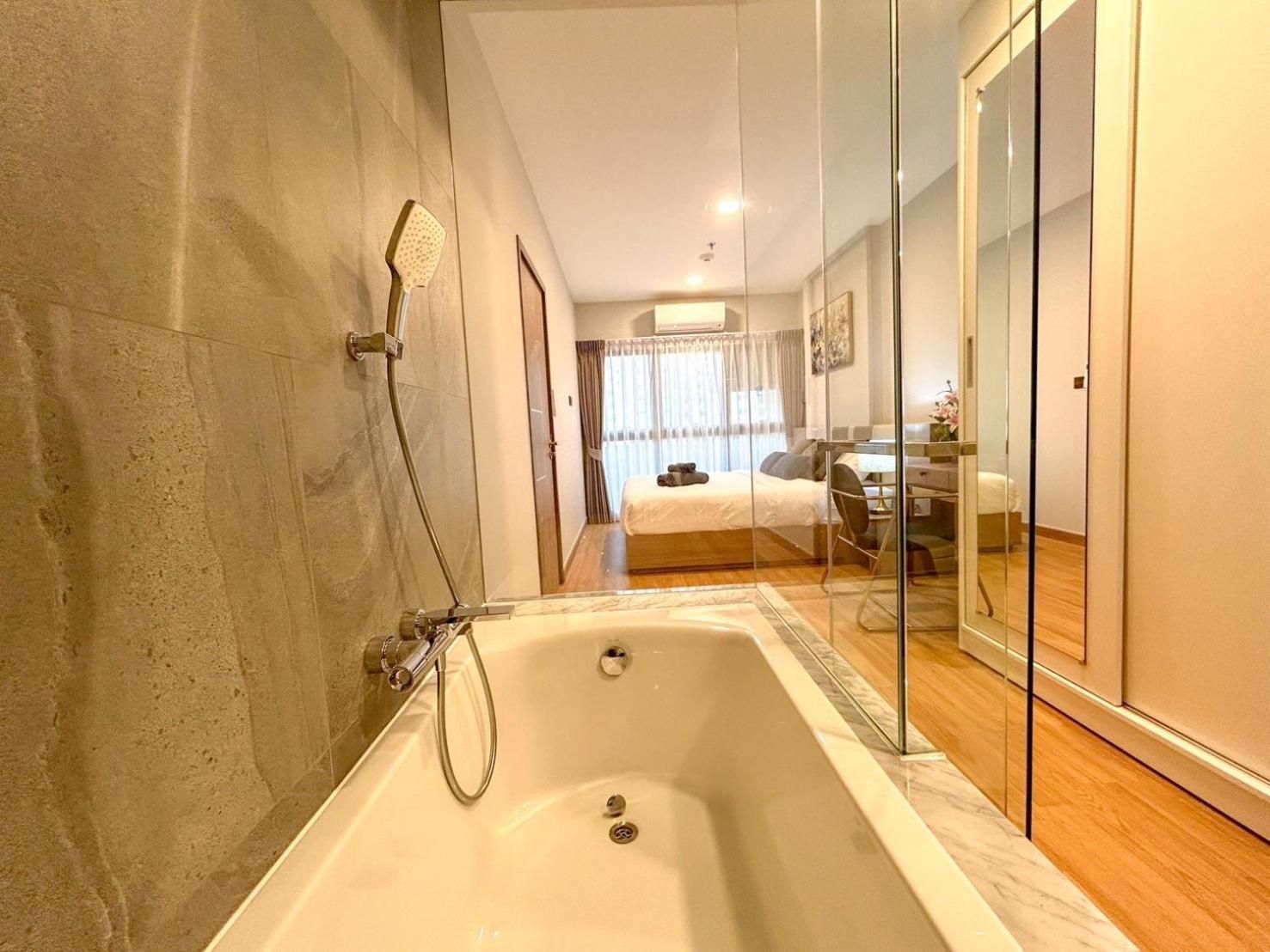 Three-Bedroom Deluxe Apartment