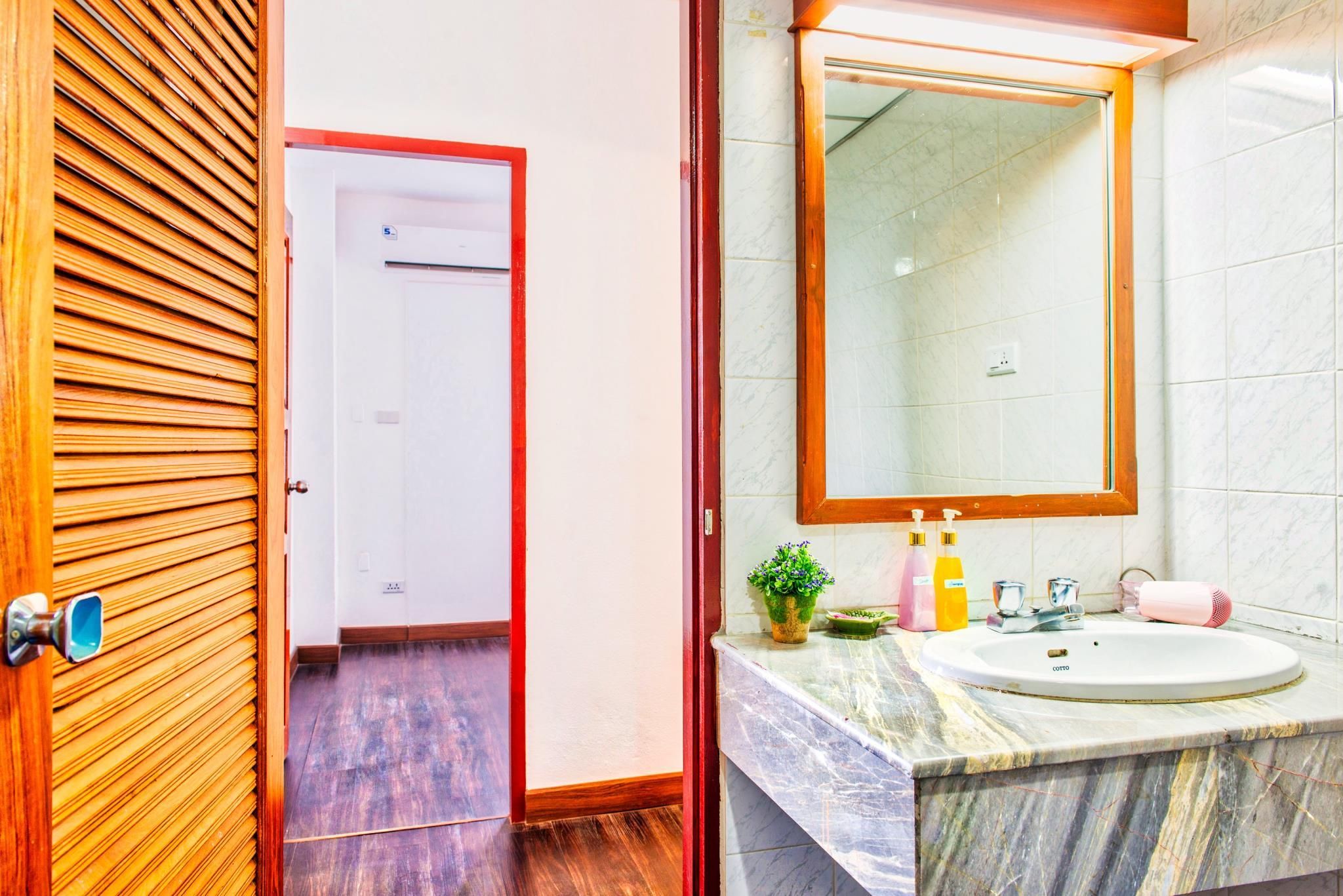 Superior Twin Room - Non-Smoking