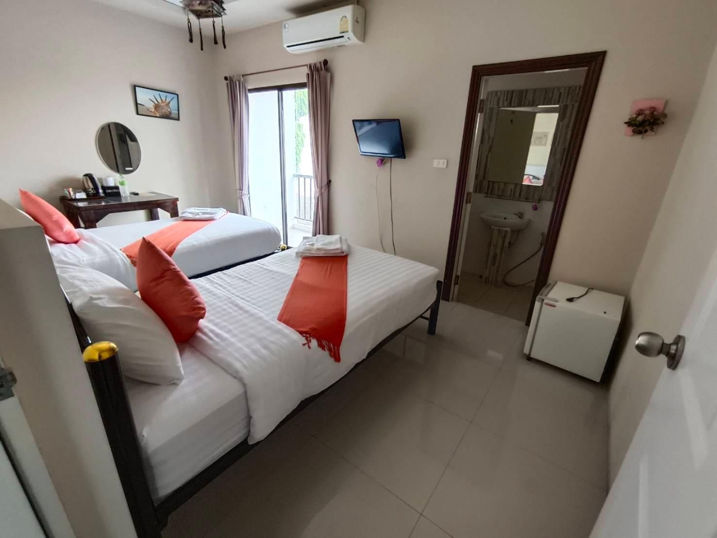 TC House And Cafe Superior Twin Studio