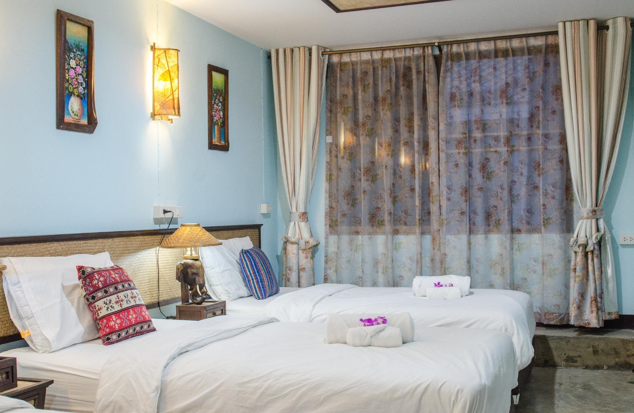 4 Single Beds, Non-Smoking, Family Room