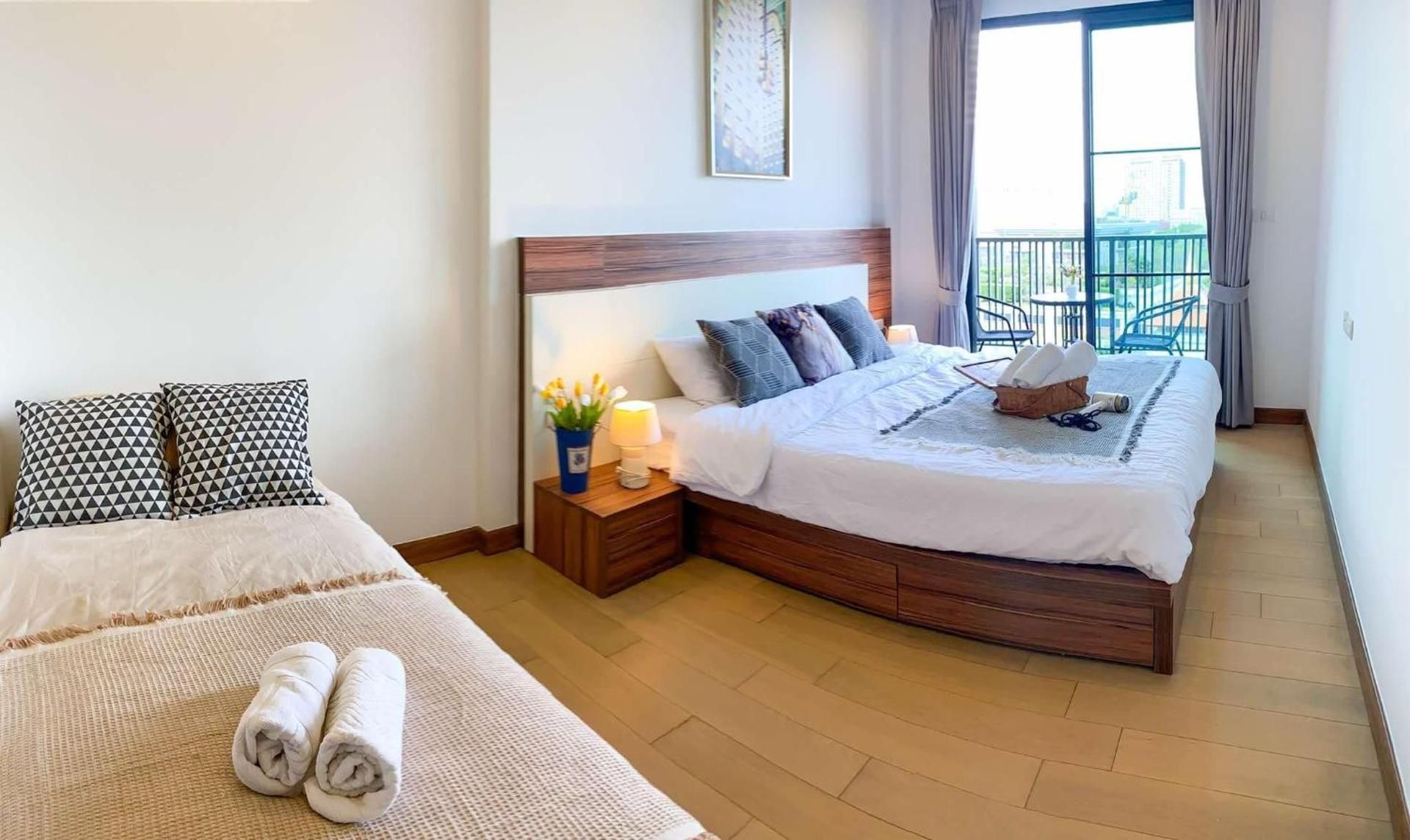 One-Bedroom Apartment