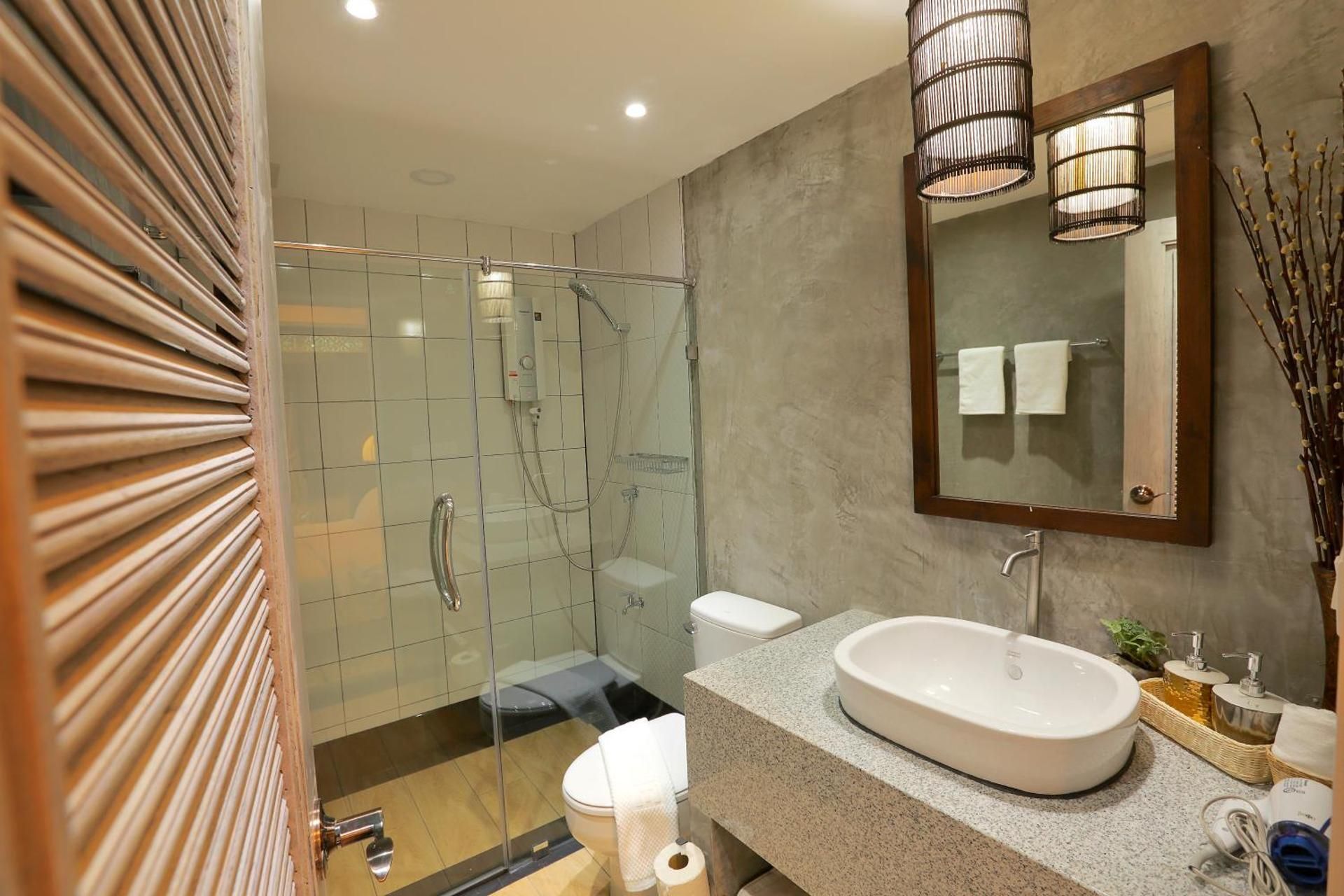 Amaka Bed and Breakfast Deluxe Non Smoking King Room 3