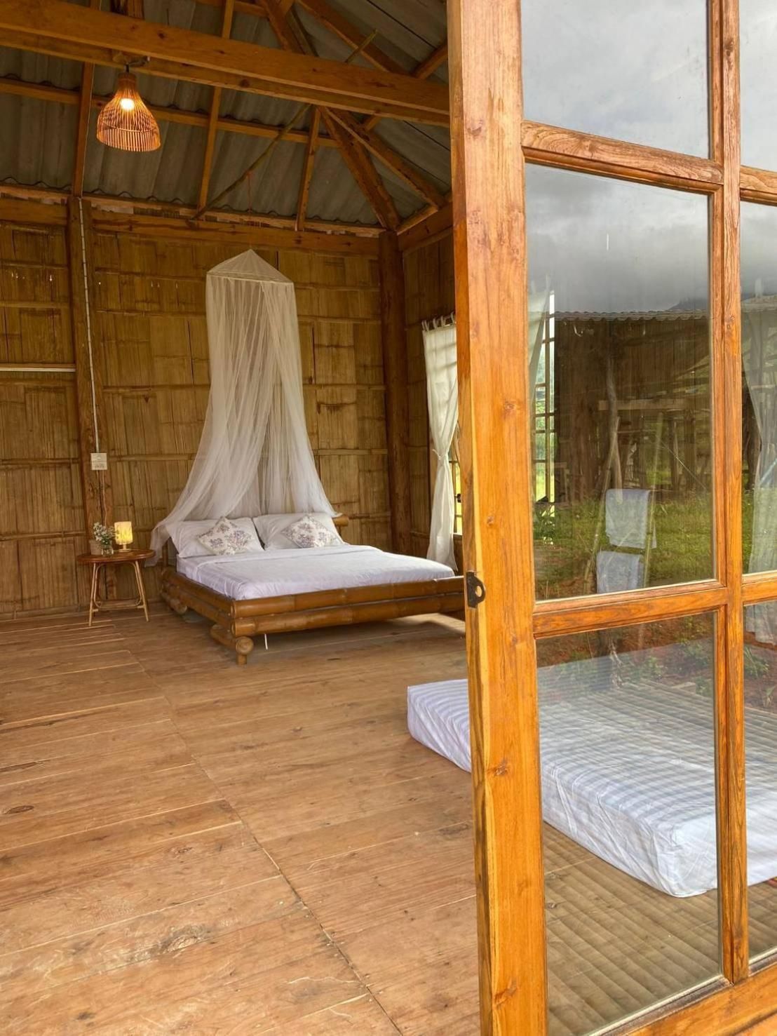 One-Bedroom Bungalow