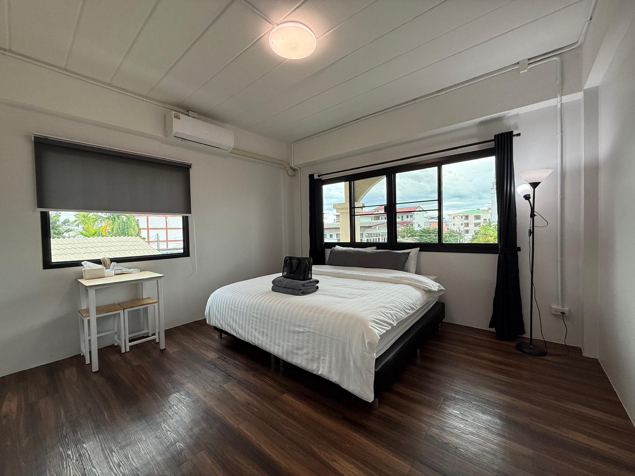 Standard Room - Non-Smoking